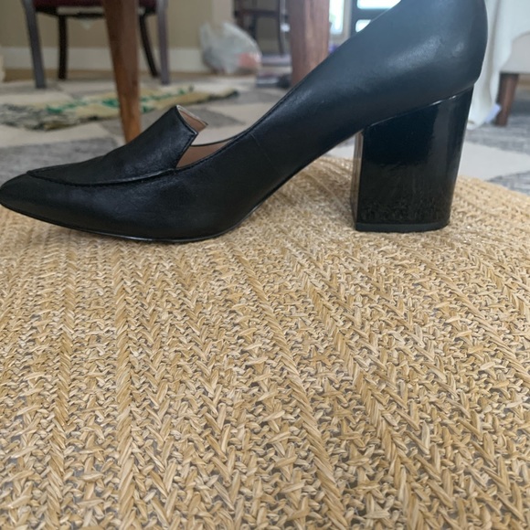 Karl Lagerfeld Black Leather pump with chunky patent leather heel - Picture 4 of 4